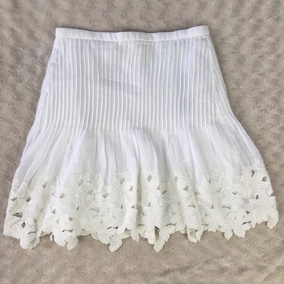 J. Crew Eyelet Floral Skirt Size 000 White Pleats - Picture 1 of 7